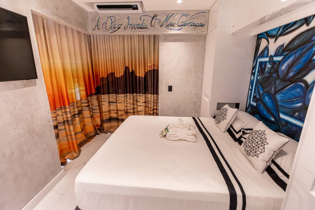 584501f6-e6fd-40ab-bd04-22c1095f1a94