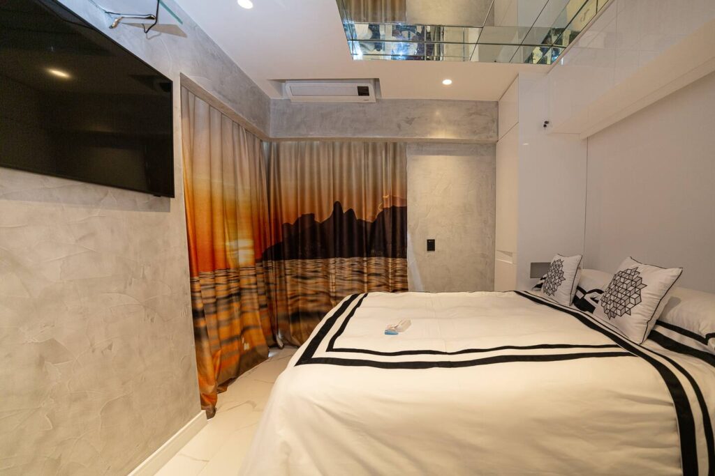 eeb7c0ef-6c49-4e5d-b055-94a5ad173de6